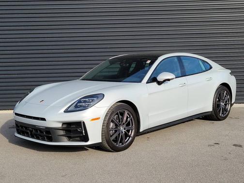 2024 Porsche Panamera 