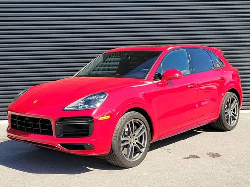 2022 Porsche Cayenne 