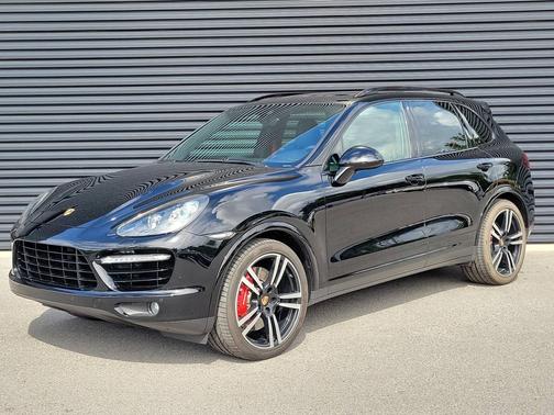Black 2014 Porsche Cayenne