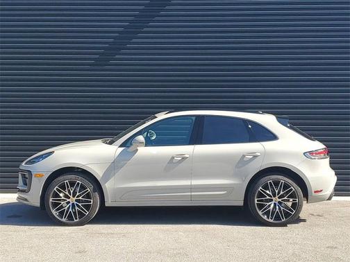 2025 Porsche Macan 