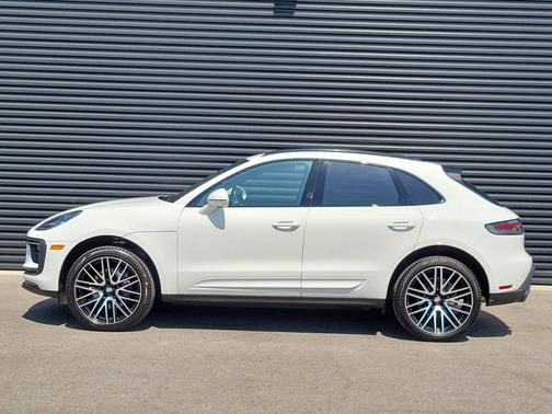 2025 Porsche Macan 