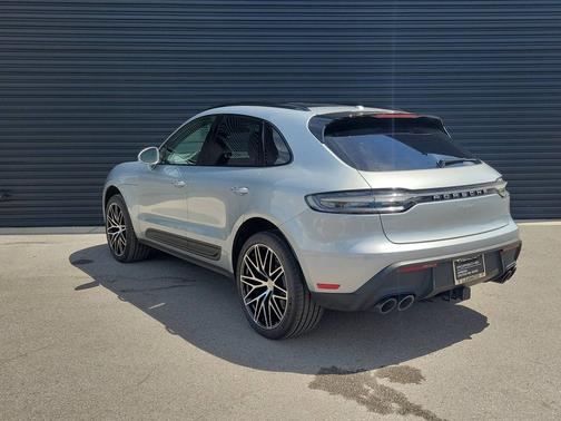2025 Porsche Macan 