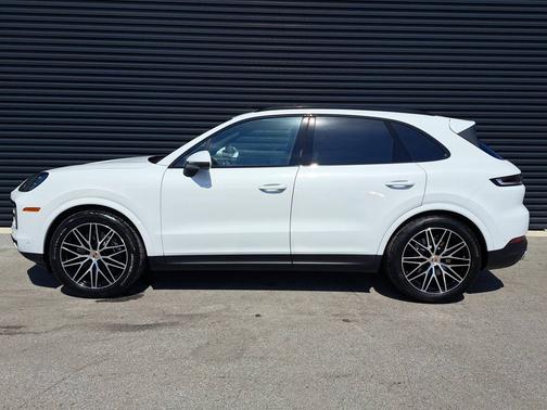 2025 Porsche Cayenne 