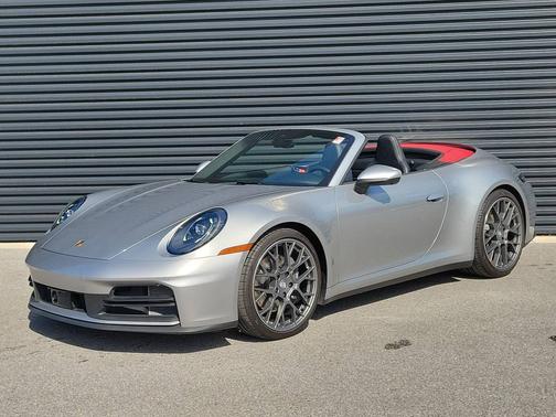 GT Silver Metallic 2025 Porsche 911