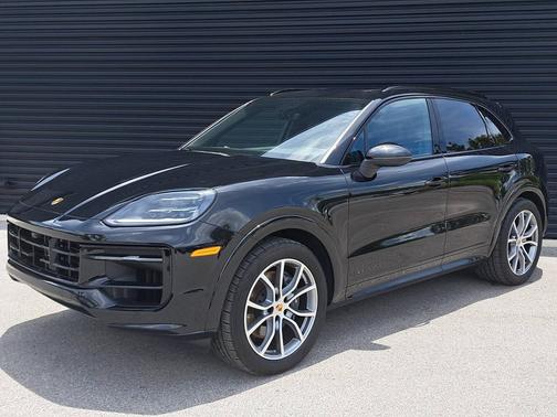 2025 Porsche Cayenne 