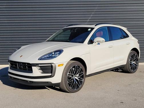 2025 Porsche Macan 