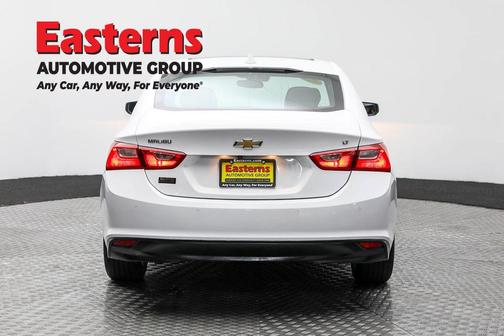 Summit White 2024 Chevrolet Malibu FWD 1LT