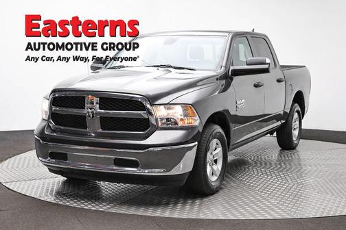 Granite Crystal Metallic Clearcoat 2023 RAM 1500 Classic SLT