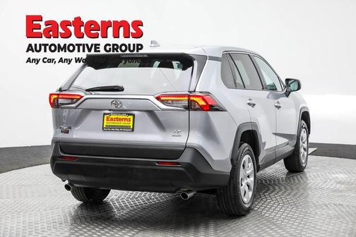 Silver Sky Metallic 2024 Toyota RAV4 LE