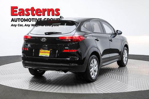 2021 Hyundai TUCSON SE