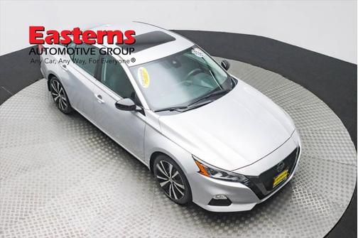 2021 Nissan Altima SR FWD