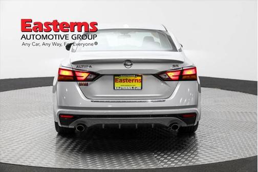 2021 Nissan Altima SR FWD