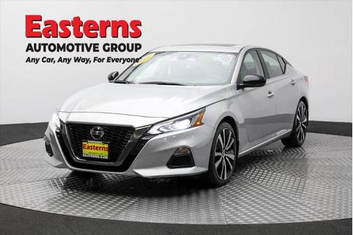 2021 Nissan Altima SR FWD