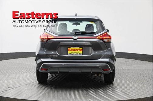 2021 Nissan Kicks S