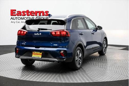 2022 Kia Niro LXS