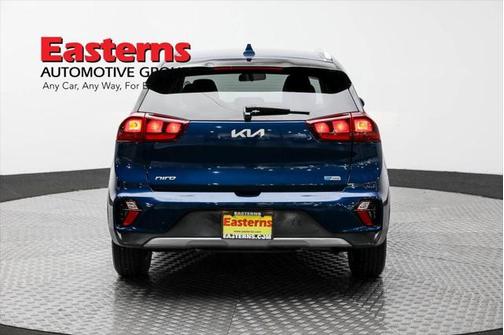 2022 Kia Niro LXS