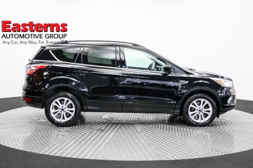 Photo 4 of 62 of 2018 Ford Escape SEL