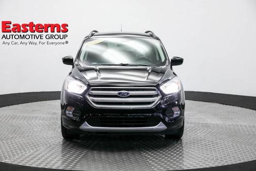 Photo 2 of 62 of 2018 Ford Escape SEL