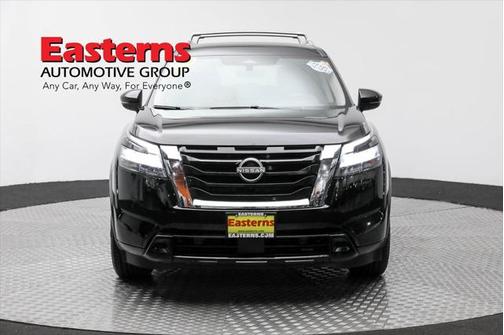 2023 Nissan Pathfinder SL 4WD
