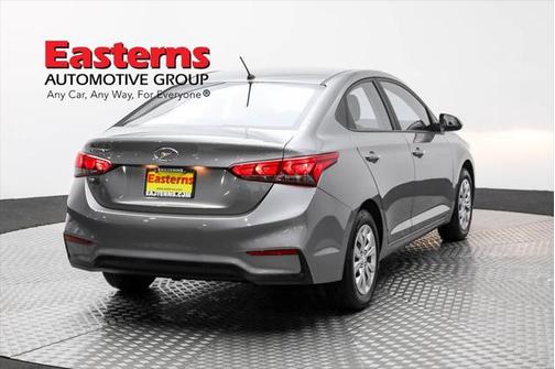 2022 Hyundai Accent SE