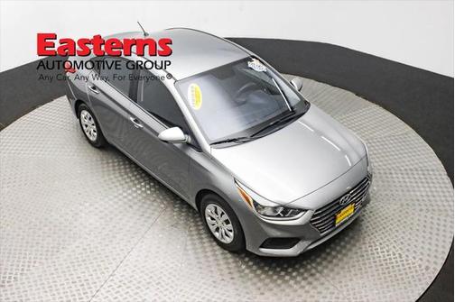 2022 Hyundai Accent SE