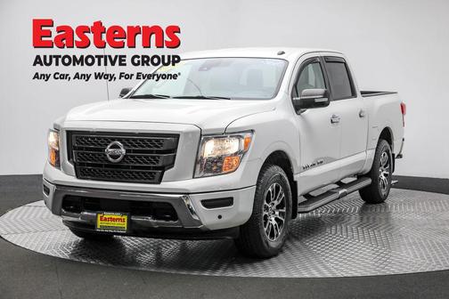 2020 Nissan Titan SV