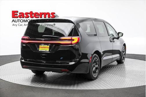 2022 Chrysler Pacifica Hybrid Touring L