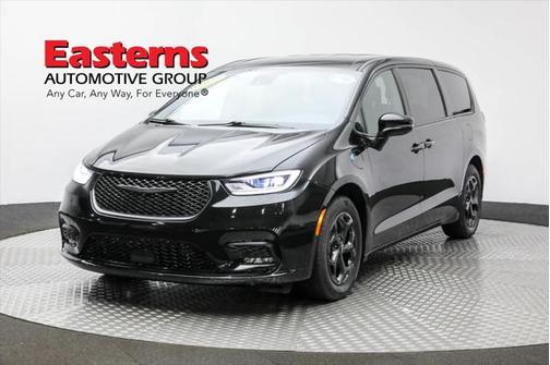 2022 Chrysler Pacifica Hybrid Touring L