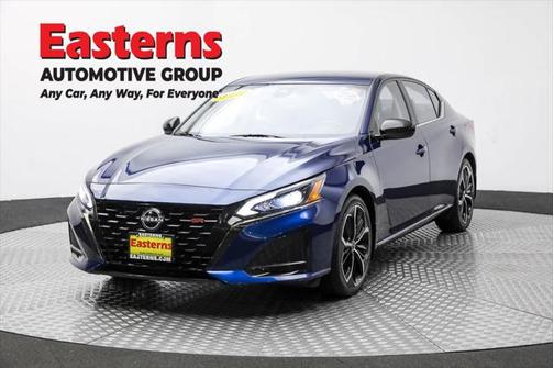 2023 Nissan Altima SR FWD