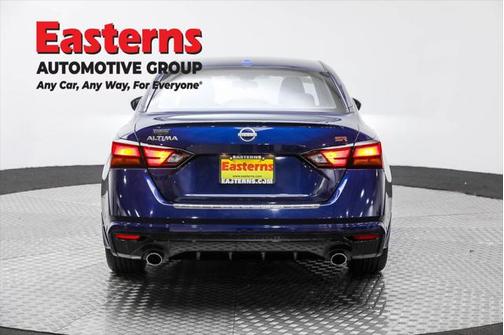 2023 Nissan Altima SR FWD