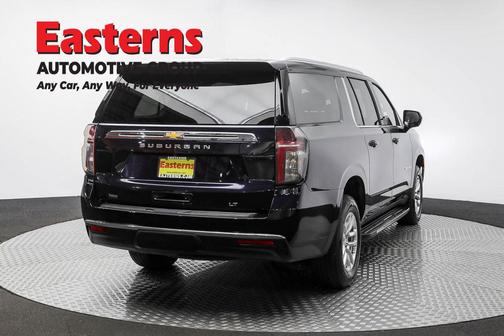 2023 Chevrolet Suburban LT