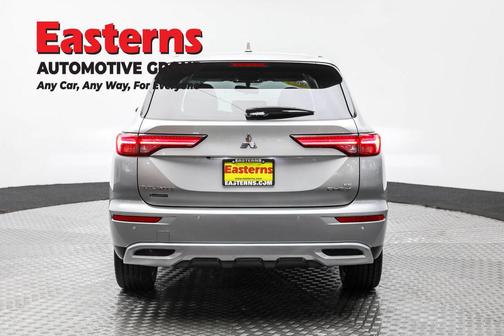 2023 Mitsubishi Outlander PHEV SE S-AWC