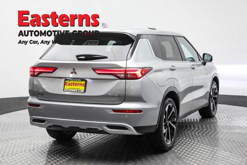 2023 Mitsubishi Outlander PHEV SE S-AWC