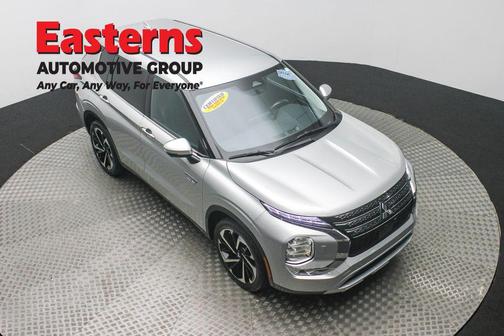 2023 Mitsubishi Outlander PHEV SE S-AWC