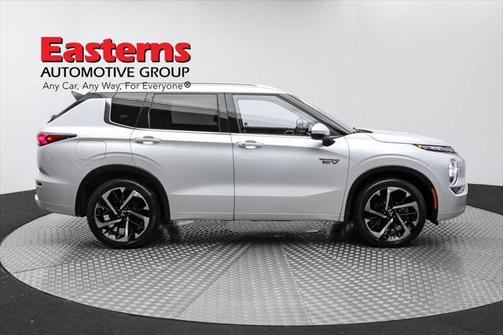 2023 Mitsubishi Outlander PHEV SEL