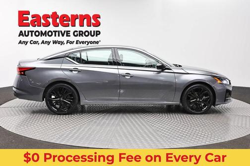 Gun Metallic 2023 Nissan Altima SR FWD