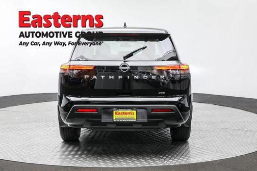 2024 Nissan Pathfinder S 4WD
