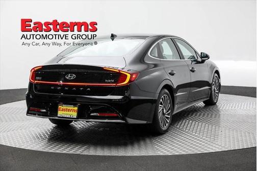 2023 Hyundai SONATA Hybrid SE