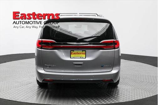 2021 Chrysler Pacifica Hybrid Touring L