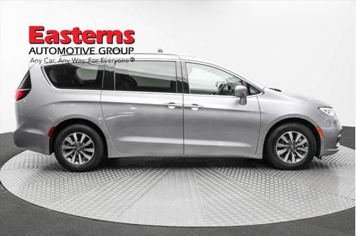 2021 Chrysler Pacifica Hybrid Touring L