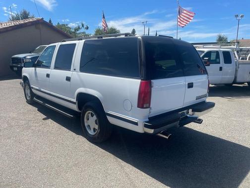 Summit White 1999 Chevrolet Suburban 1500
