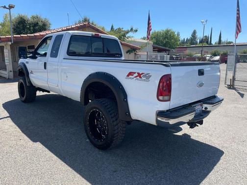 Oxford White 2003 Ford F-250 XLT