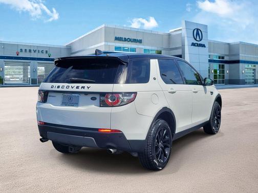 Fuji White 2019 Land Rover Discovery Sport SE