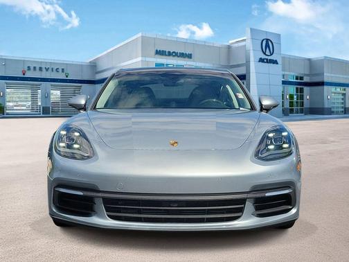 Dolomite Silver Metallic 2019 Porsche Panamera Base