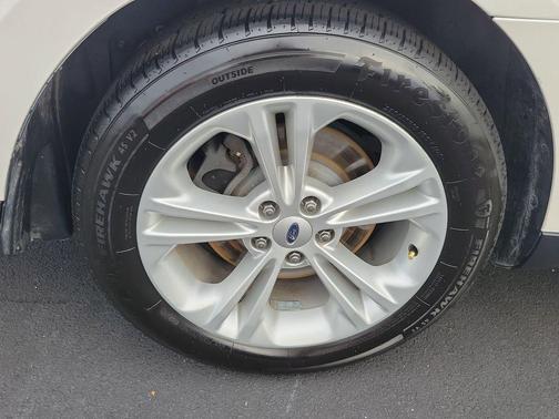 2015 Ford Taurus SEL