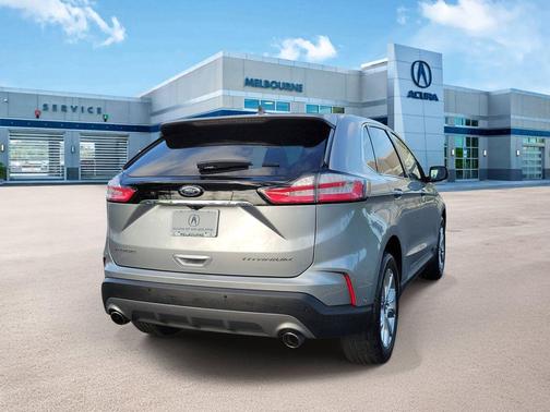 Iconic Silver Metallic 2020 Ford Edge Titanium
