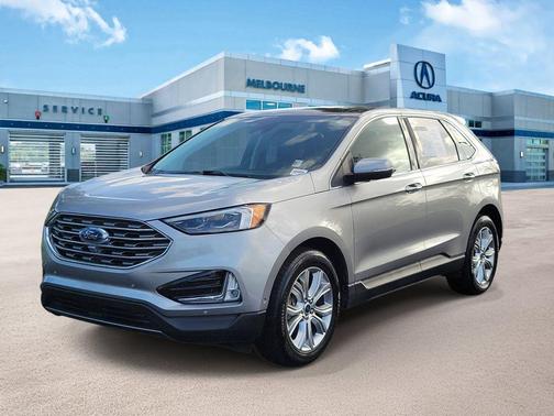Iconic Silver Metallic 2020 Ford Edge Titanium