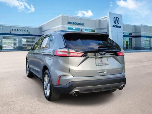 Iconic Silver Metallic 2020 Ford Edge Titanium