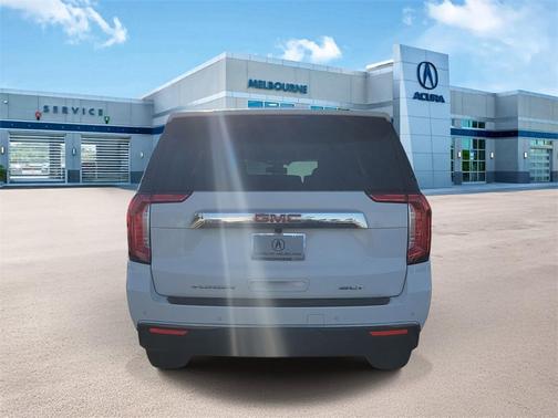 2022 GMC Yukon SLT