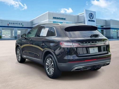 Infinite Black Metallic 2022 Lincoln Nautilus Reserve